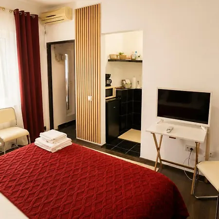 Tantra Studio 6 Queen Filipescu Self Check-In Near Old Town-3